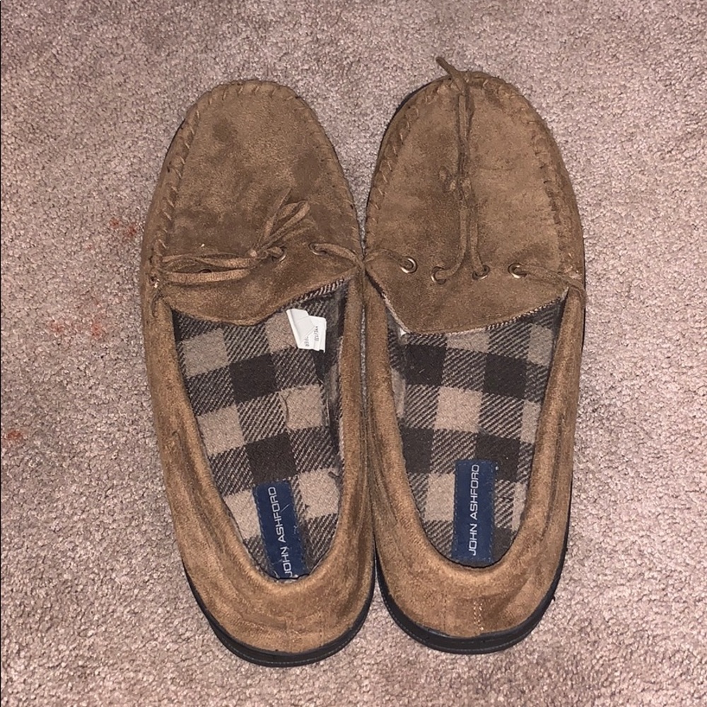 Men’s slip on house shoes